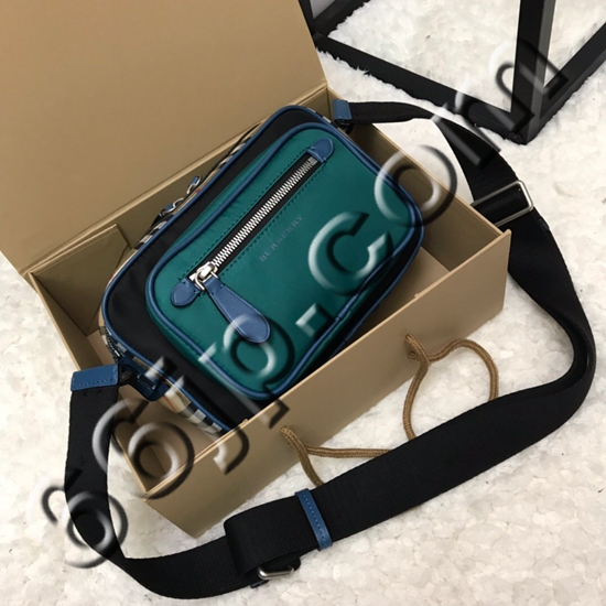 バーバリーバッグ着用イメージ